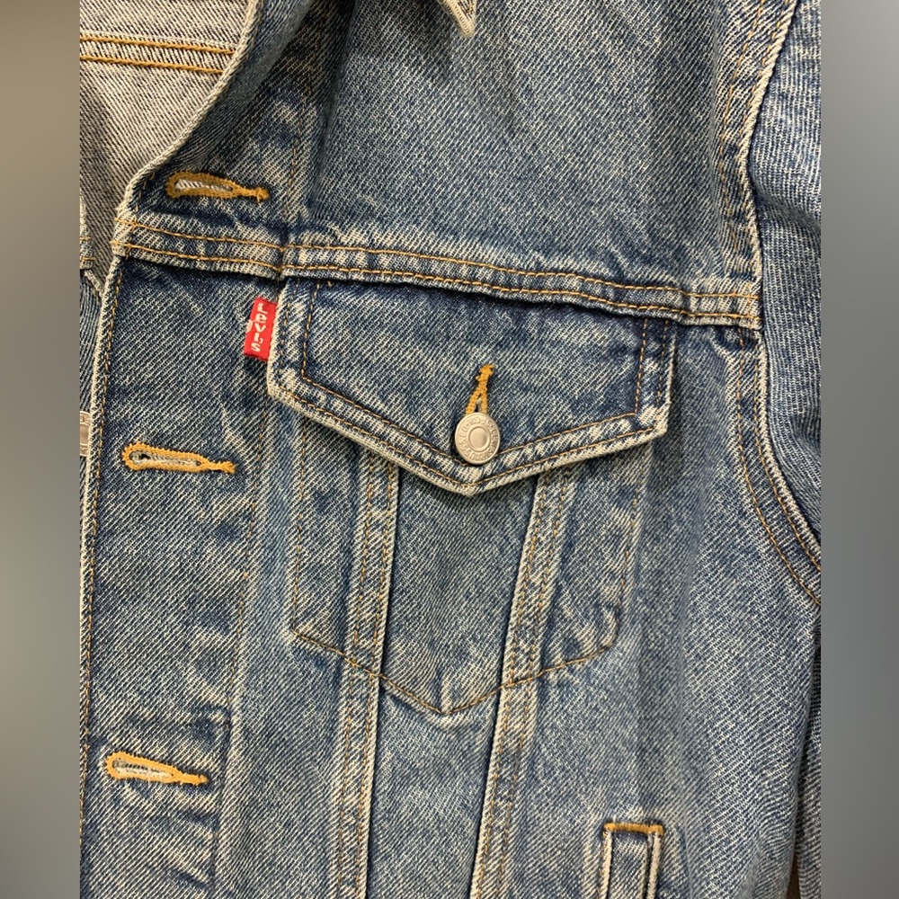 Levi Strauss blue denim jacket - Picture 4 of 6
